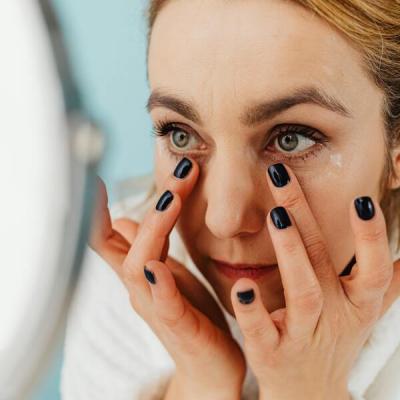 Under Eye Skin Care Routine: Daily Habits to Reduce Dark Circles and Puffiness