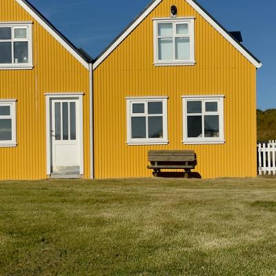 Modern Minimalist House Design Ideas for a Peaceful and Stylish Home