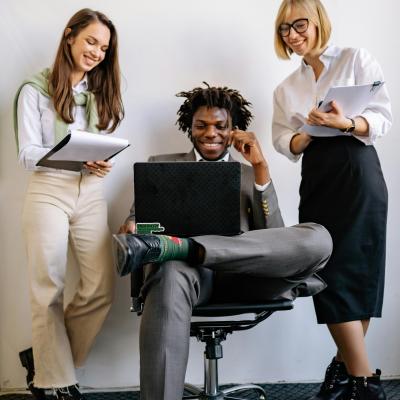 Understanding How Positive Leadership Transforms Office Staff Morale