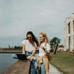 How to Style T Shirts for Women for Work, College & Casual Outings